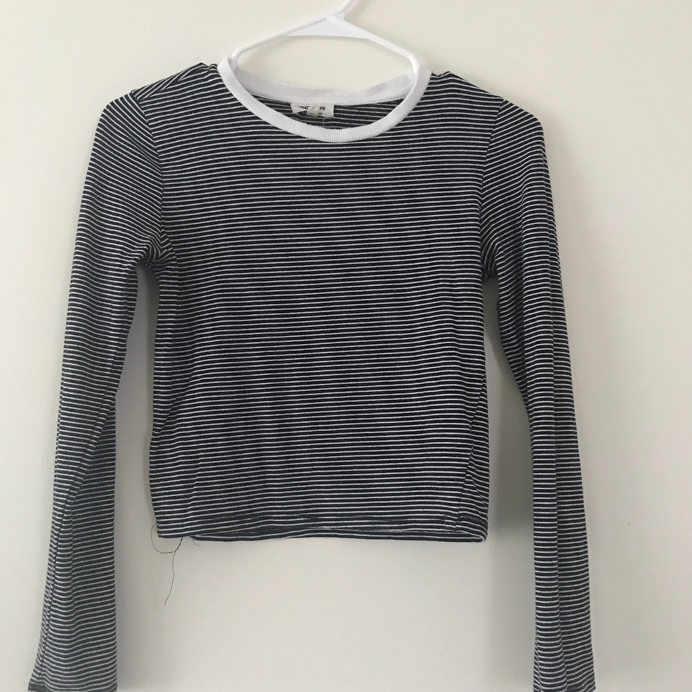 Striped Longsleeve Crop Top